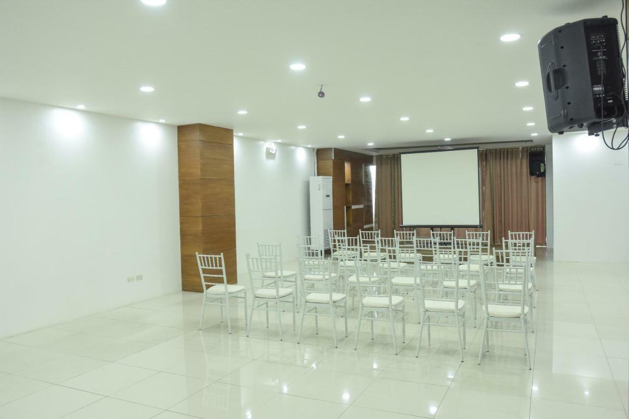 Tiptop Tower Suite Inn Dumaguete City Exterior foto
