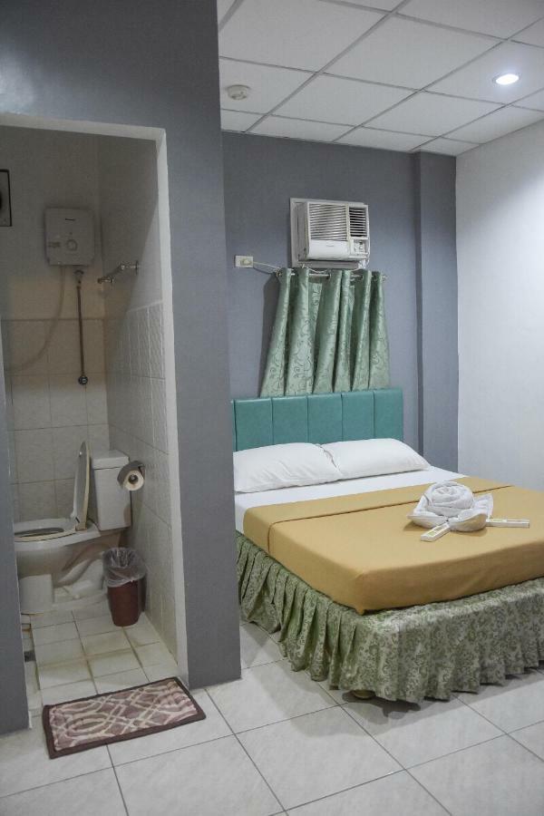 Tiptop Tower Suite Inn Dumaguete City Exterior foto