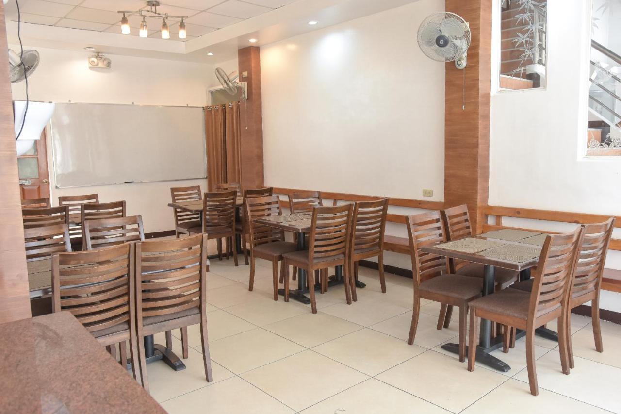 Tiptop Tower Suite Inn Dumaguete City Exterior foto